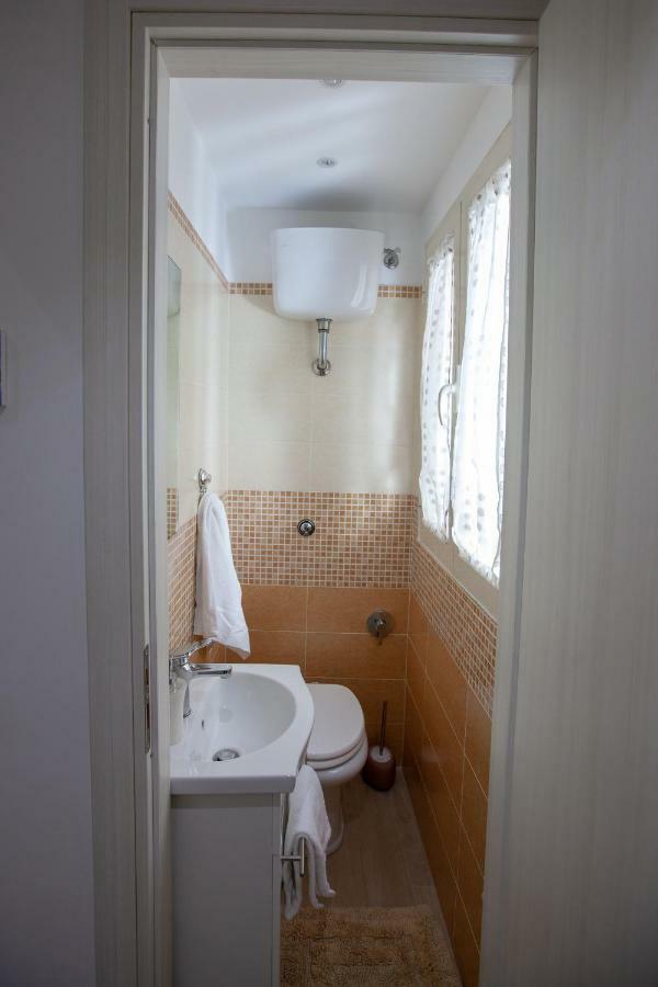 Garibaldi House Apartment Наполи Екстериор снимка